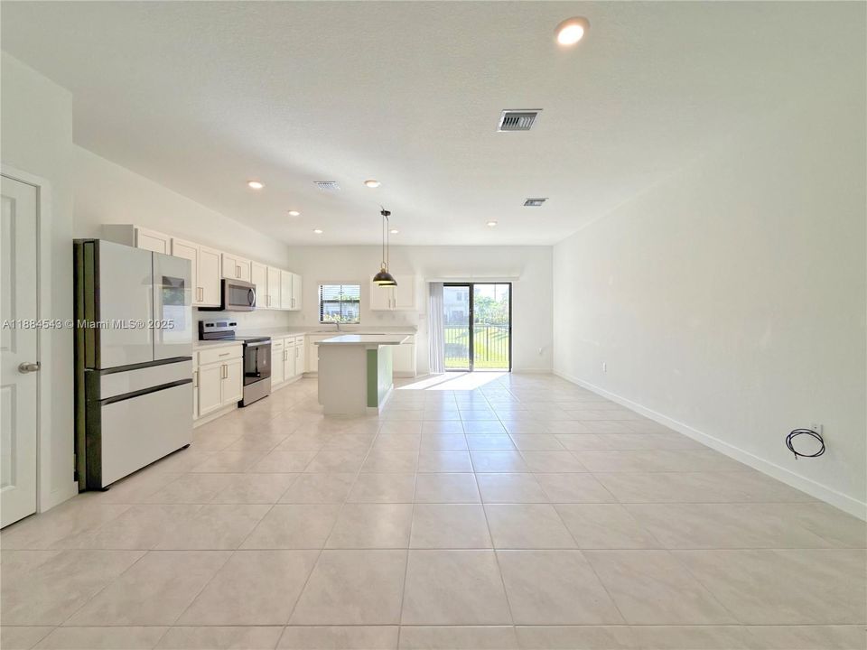 For Sale: $489,990 (3 beds, 2 baths, 1597 Square Feet)