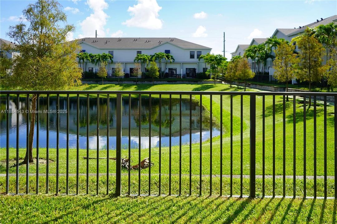 For Sale: $489,990 (3 beds, 2 baths, 1597 Square Feet)