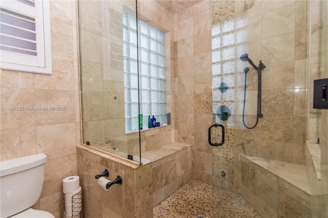 待售: $1,350,000 (5 贝兹, 3 浴室, 3792 平方英尺)