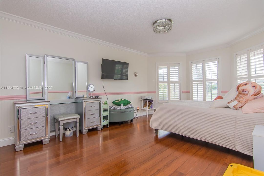 待售: $1,350,000 (5 贝兹, 3 浴室, 3792 平方英尺)