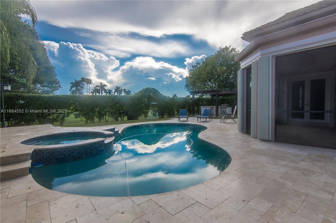 待售: $1,350,000 (5 贝兹, 3 浴室, 3792 平方英尺)