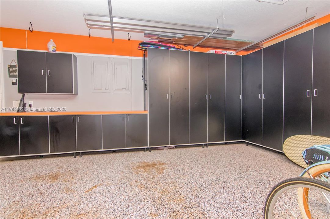 待售: $1,350,000 (5 贝兹, 3 浴室, 3792 平方英尺)