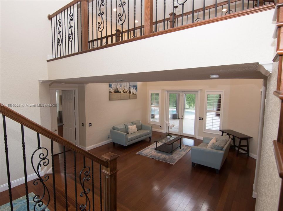 待售: $1,350,000 (5 贝兹, 3 浴室, 3792 平方英尺)