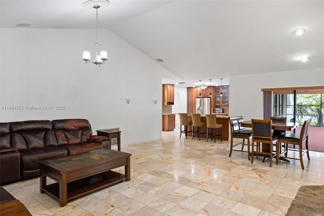 В аренду: $5,800 (4 спален, 3 ванн, 2374 Квадратных фут)