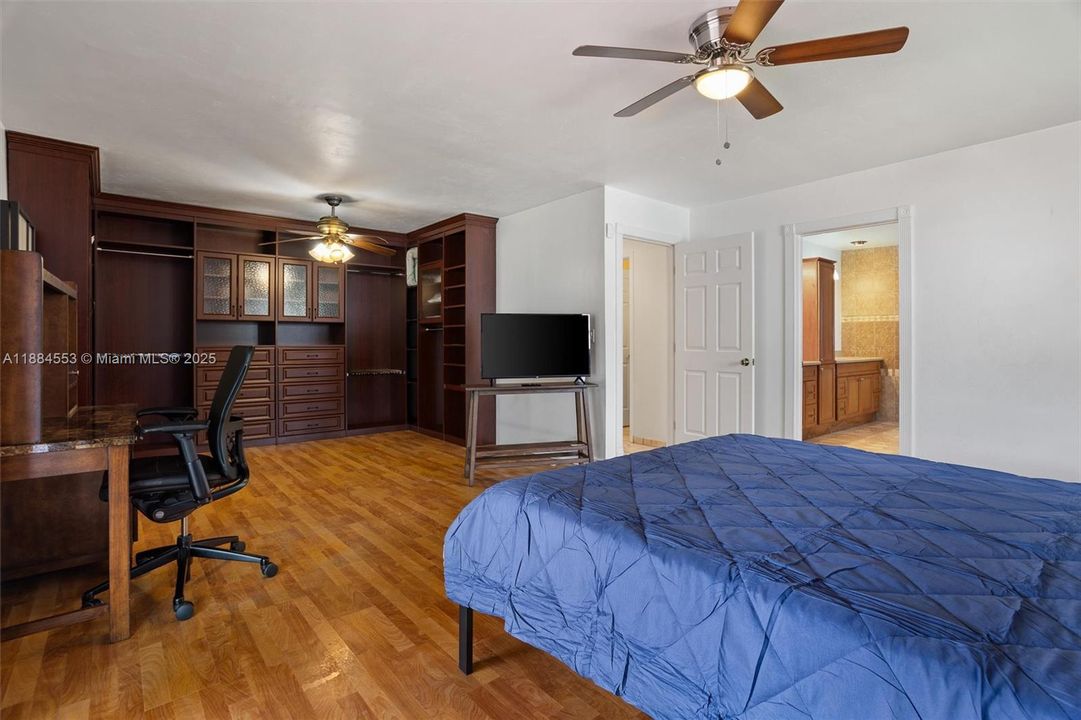 В аренду: $5,800 (4 спален, 3 ванн, 2374 Квадратных фут)