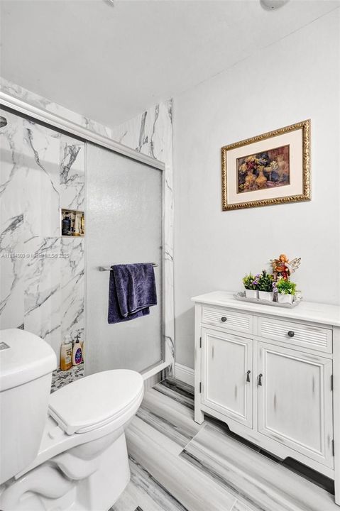 Recently Sold: $399,999 (3 beds, 2 baths, 1631 Square Feet)