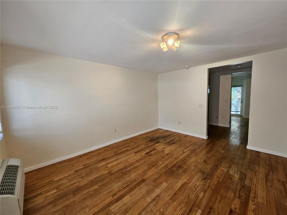 En Venta: $210,000 (0 camas, 1 baños, 431 Pies cuadrados)