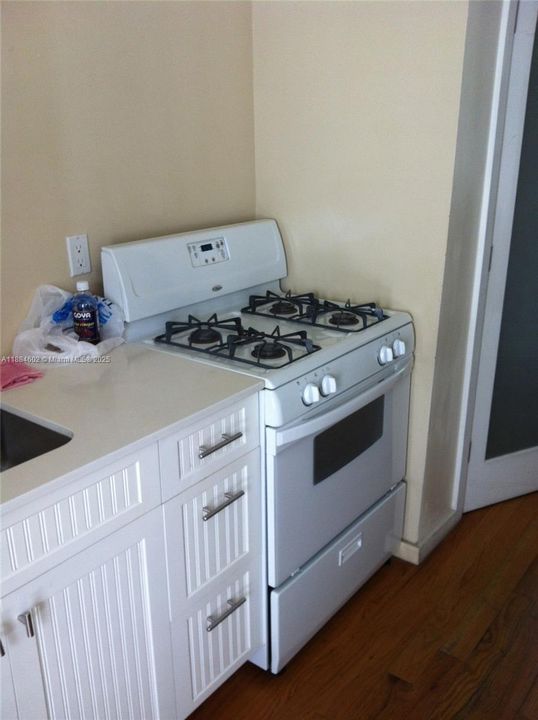 En Venta: $210,000 (0 camas, 1 baños, 431 Pies cuadrados)