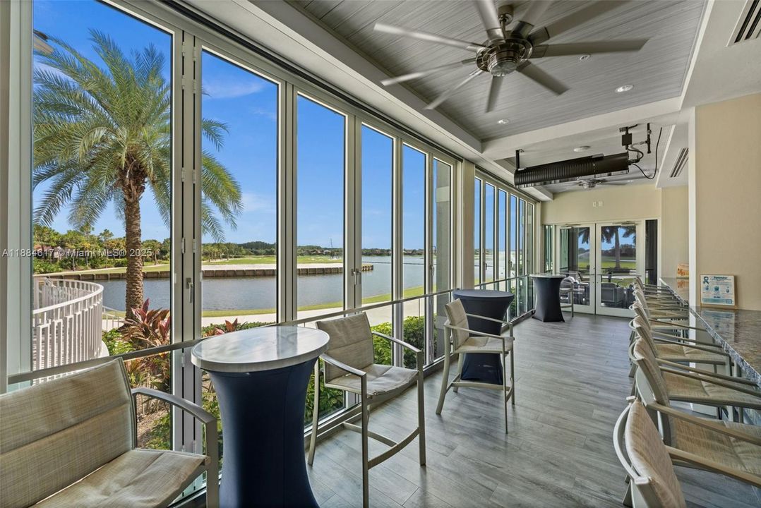 Community Bar area with amazing views