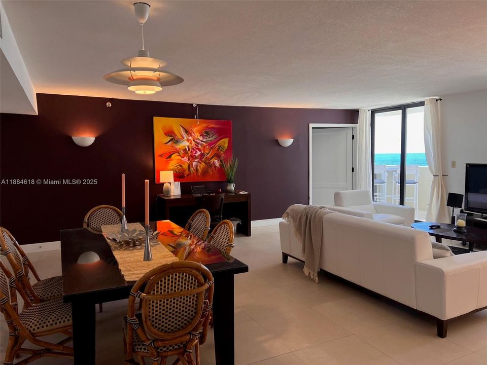 Active With Contract: $5,100 (2 beds, 2 baths, 1220 Square Feet)