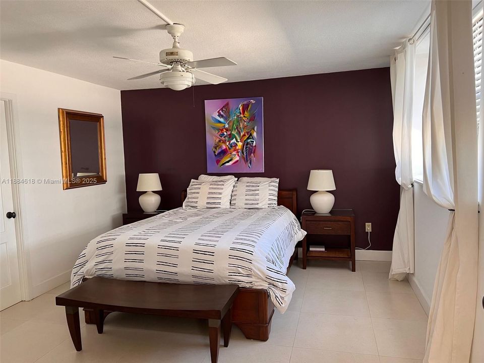 Active With Contract: $5,100 (2 beds, 2 baths, 1220 Square Feet)