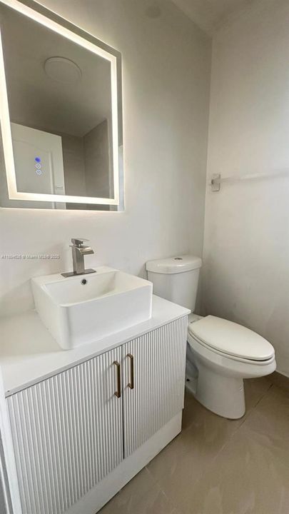 Active With Contract: $2,300 (3 beds, 2 baths, 1090 Square Feet)