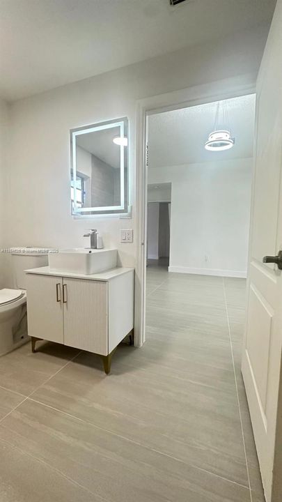 Active With Contract: $2,300 (3 beds, 2 baths, 1090 Square Feet)