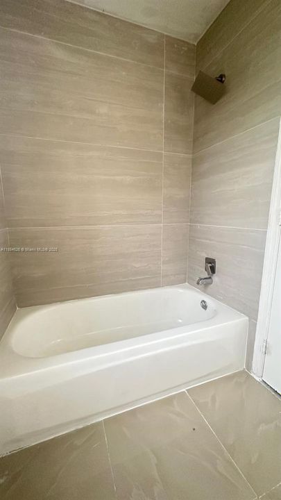 Active With Contract: $2,300 (3 beds, 2 baths, 1090 Square Feet)