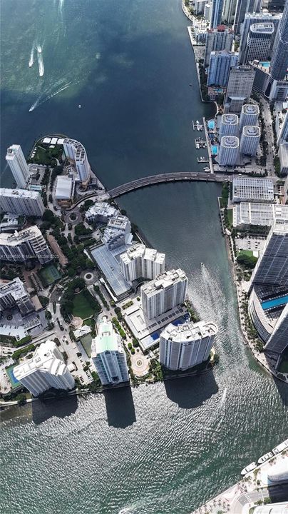 Recently Sold: $1,325,000 (2 beds, 2 baths, 1505 Square Feet)