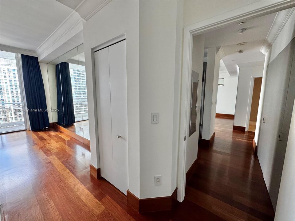 Recently Sold: $1,325,000 (2 beds, 2 baths, 1505 Square Feet)