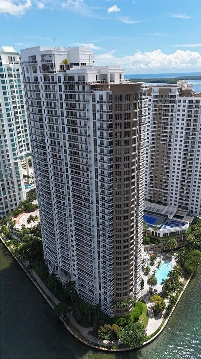 Recently Sold: $1,325,000 (2 beds, 2 baths, 1505 Square Feet)