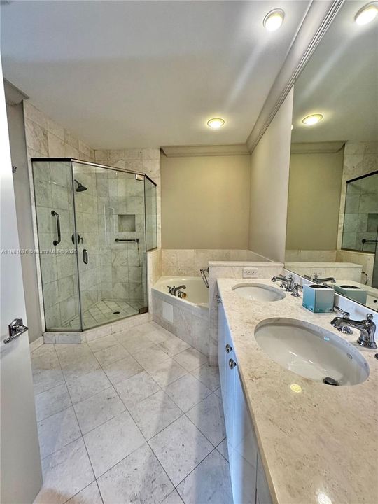 Recently Sold: $1,325,000 (2 beds, 2 baths, 1505 Square Feet)