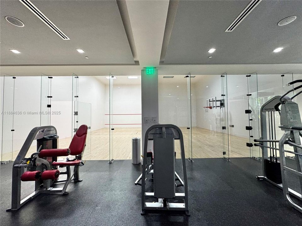 Recently Sold: $1,325,000 (2 beds, 2 baths, 1505 Square Feet)