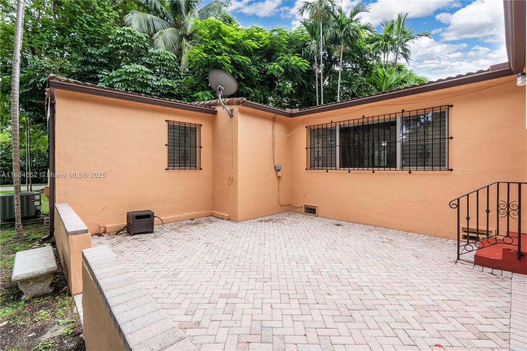 Recientemente alquilado: $3,000 (2 camas, 1 baños, 1353 Pies cuadrados)