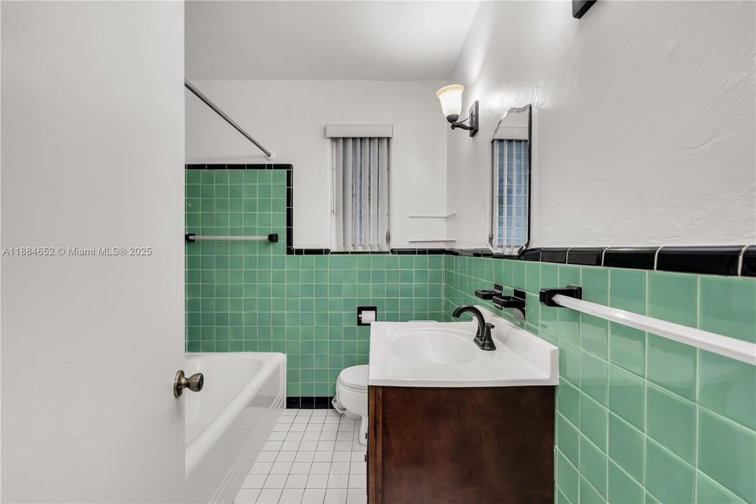 Recientemente alquilado: $3,000 (2 camas, 1 baños, 1353 Pies cuadrados)