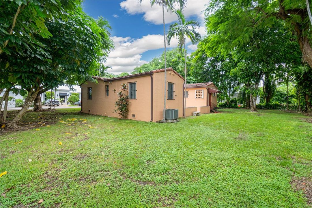 Recientemente alquilado: $3,000 (2 camas, 1 baños, 1353 Pies cuadrados)