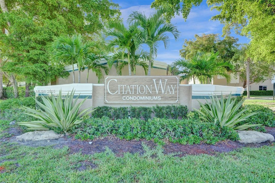 Active With Contract: $2,700 (3 beds, 2 baths, 1100 Square Feet)