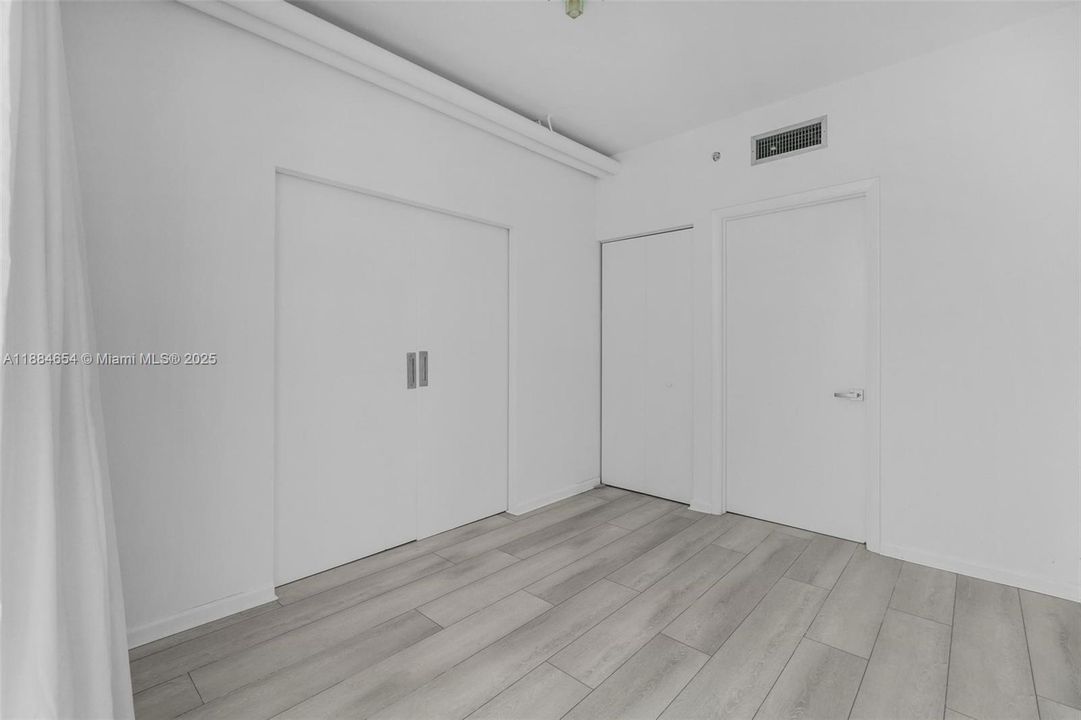 待售: $595,000 (2 贝兹, 2 浴室, 1255 平方英尺)