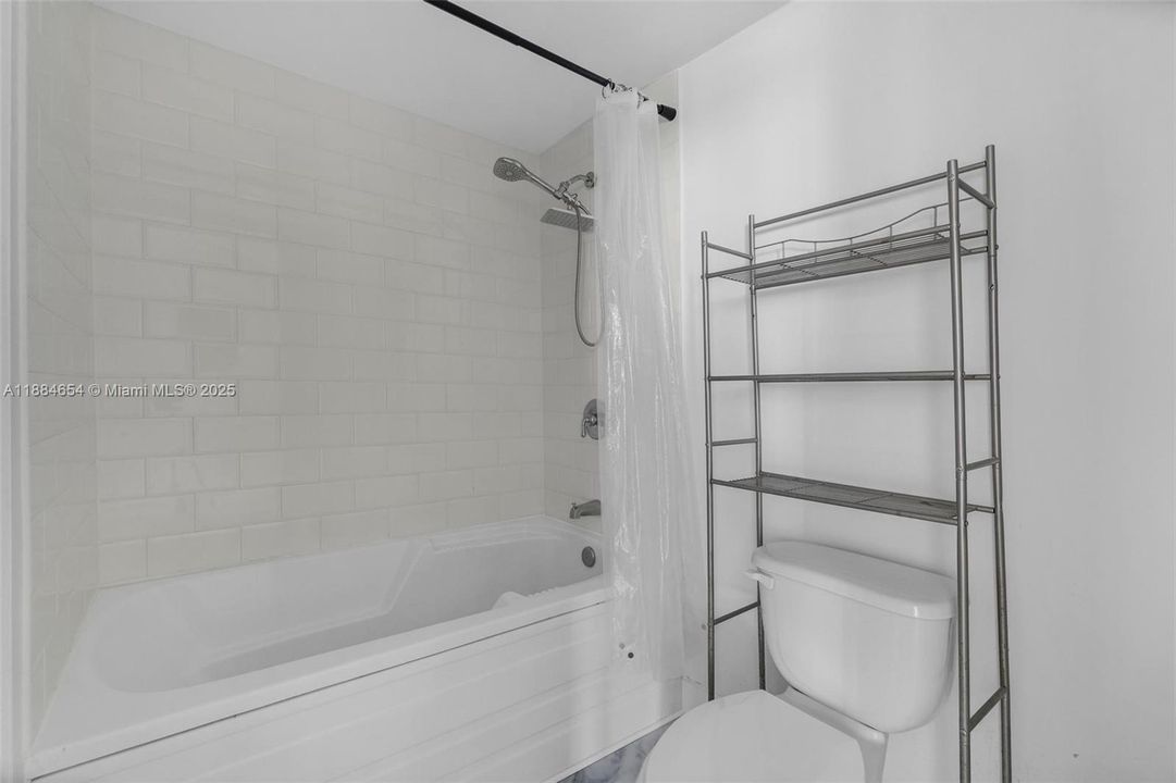 待售: $595,000 (2 贝兹, 2 浴室, 1255 平方英尺)