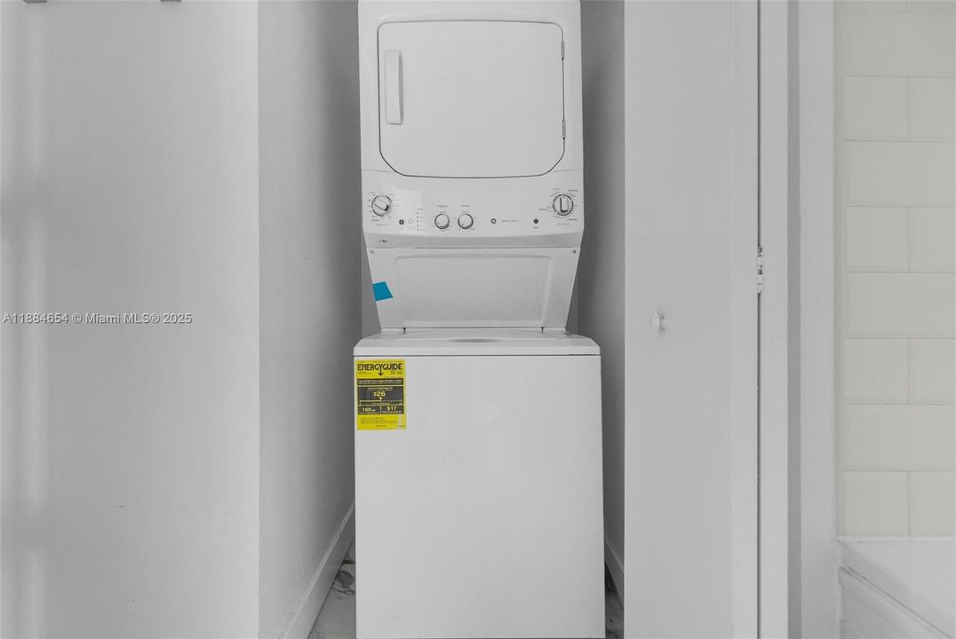 待售: $595,000 (2 贝兹, 2 浴室, 1255 平方英尺)