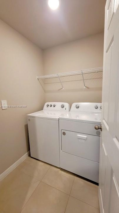 For Sale: $269,900 (3 beds, 2 baths, 1367 Square Feet)