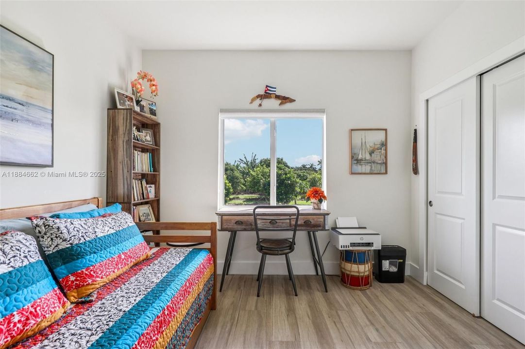 Active With Contract: $950,000 (2 beds, 2 baths, 1148 Square Feet)