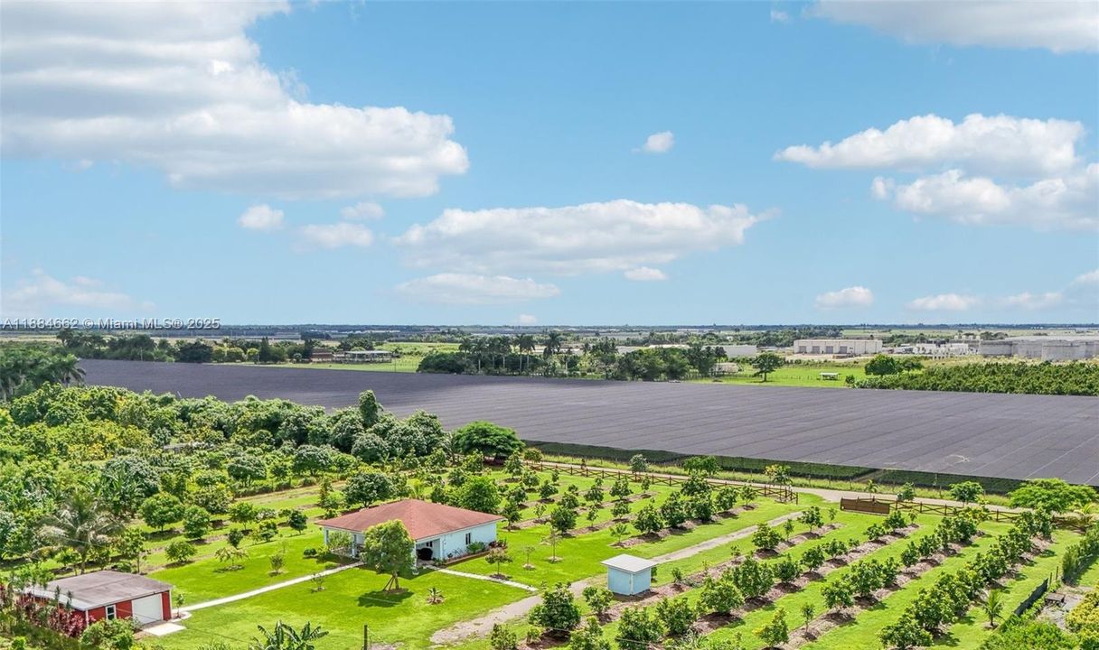 Active With Contract: $950,000 (2 beds, 2 baths, 1148 Square Feet)