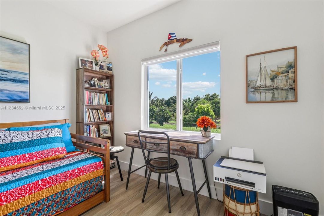 Active With Contract: $950,000 (2 beds, 2 baths, 1148 Square Feet)