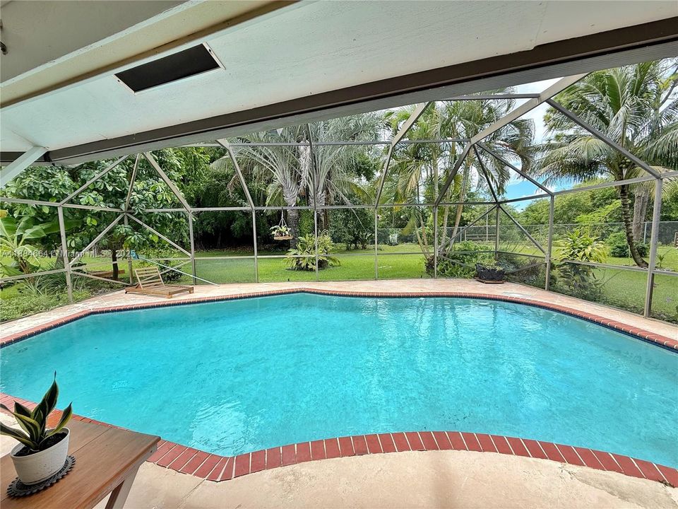 Recently Sold: $689,000 (3 beds, 2 baths, 1691 Square Feet)