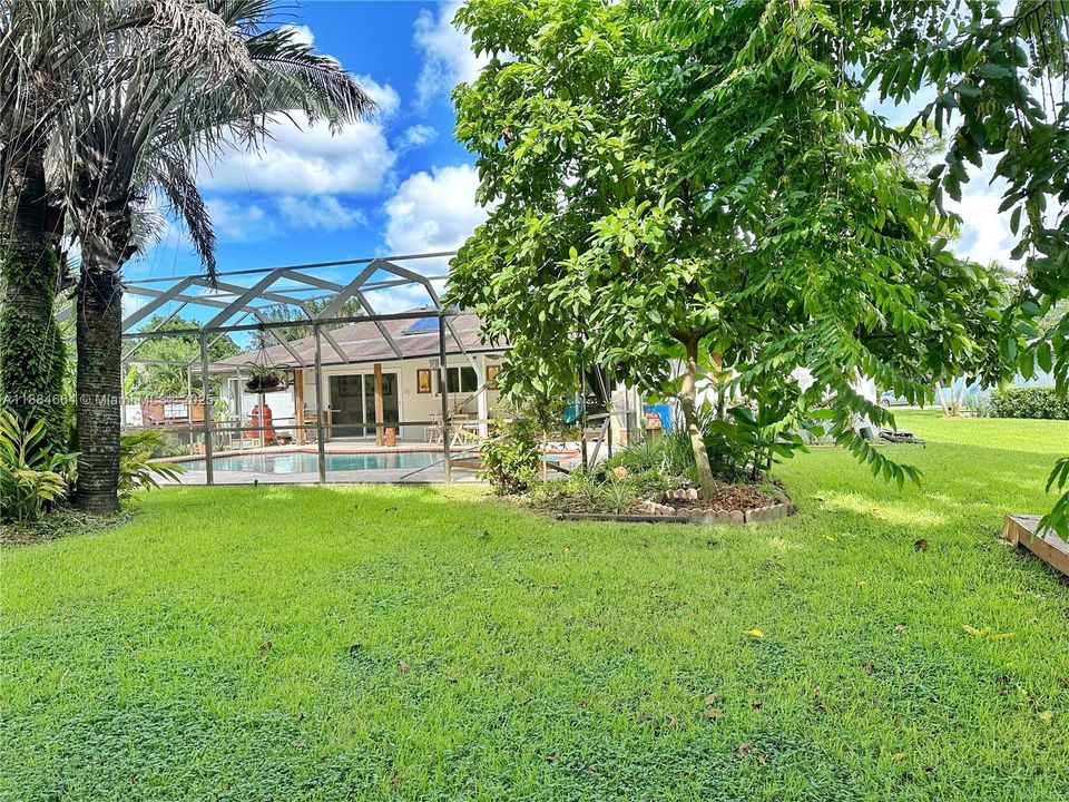 Recently Sold: $689,000 (3 beds, 2 baths, 1691 Square Feet)