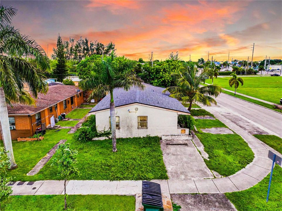 На продажу: $799,000 (0 спален, 0 ванн, 2280 Квадратных фут)