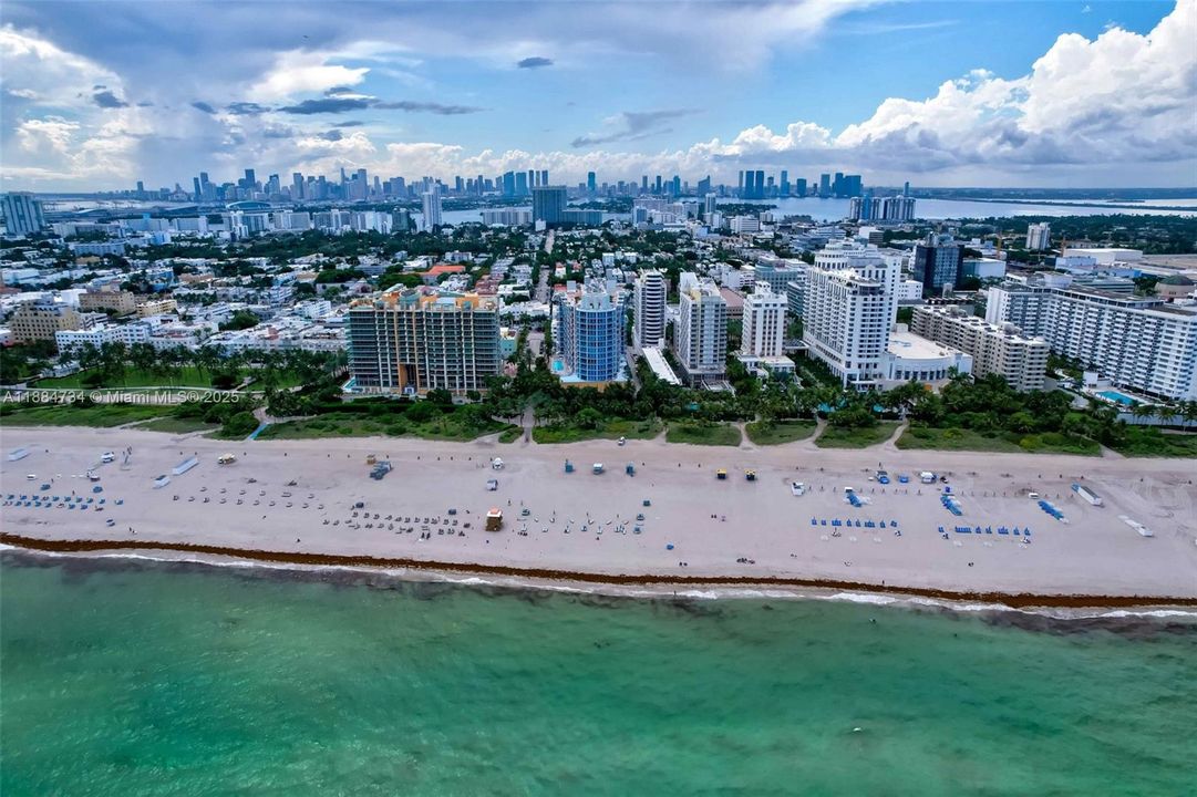 For Sale: $1,590,000 (2 beds, 2 baths, 1170 Square Feet)