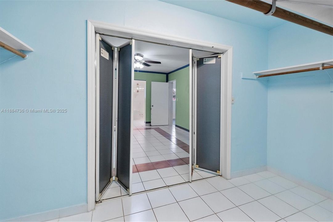 Недавно продано: $465,000 (3 спален, 3 ванн, 1356 Квадратных фут)