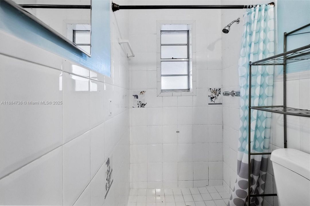 Недавно продано: $465,000 (3 спален, 3 ванн, 1356 Квадратных фут)