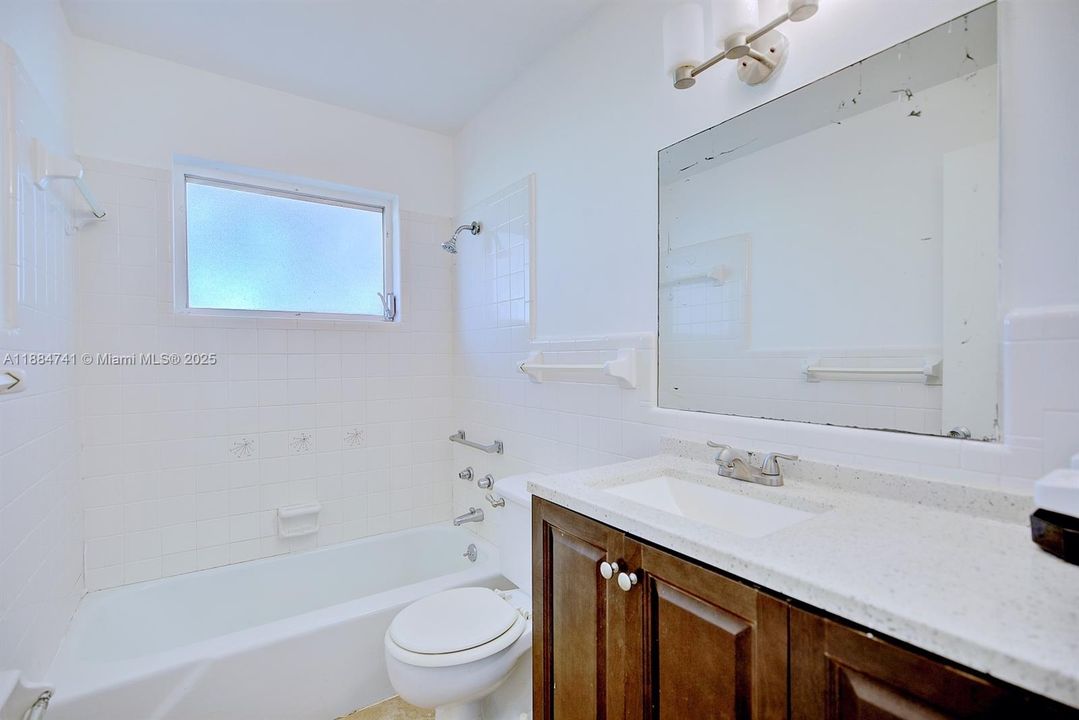 For Sale: $224,900 (3 beds, 2 baths, 1884 Square Feet)
