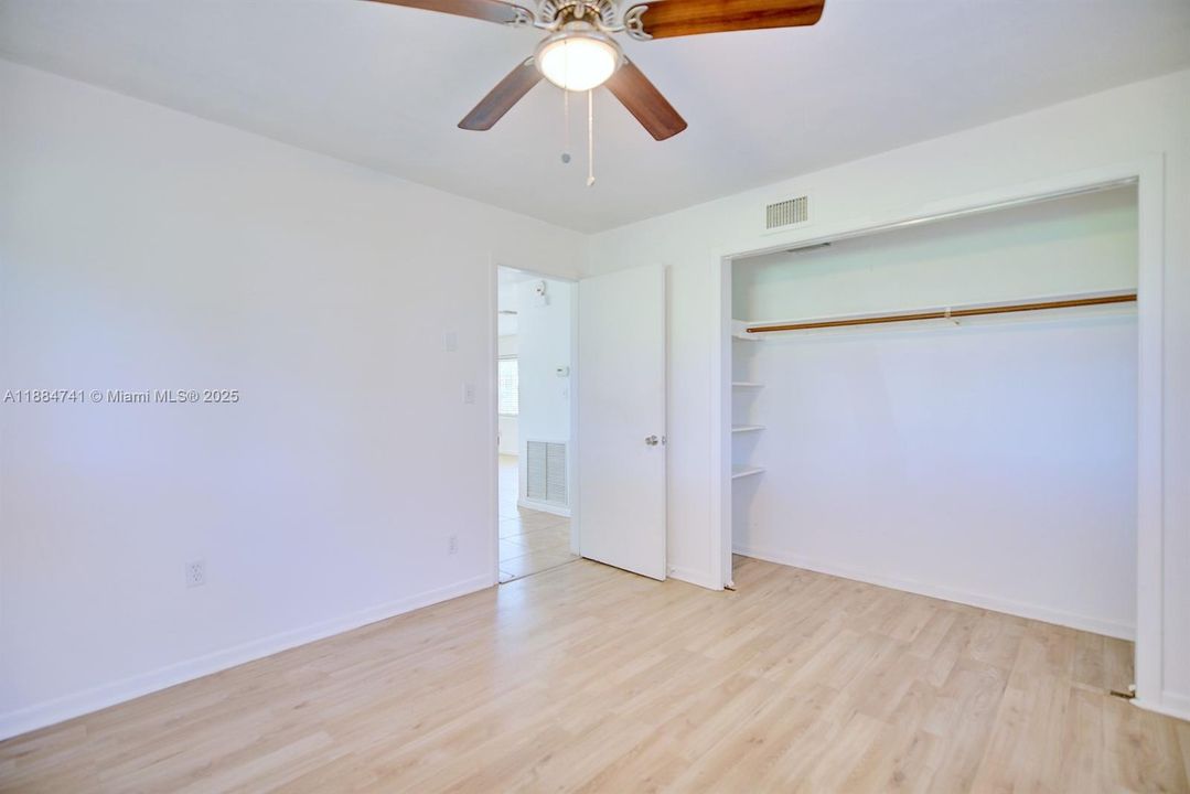 For Sale: $224,900 (3 beds, 2 baths, 1884 Square Feet)