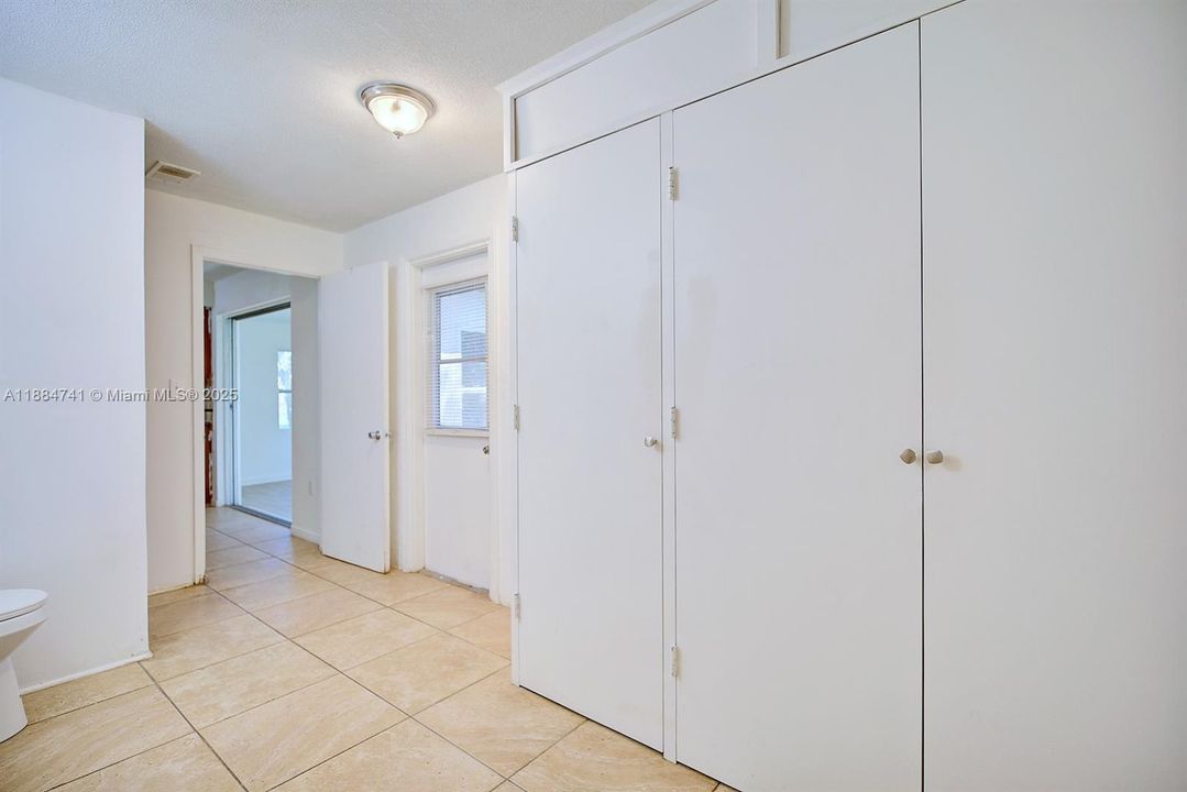 For Sale: $224,900 (3 beds, 2 baths, 1884 Square Feet)