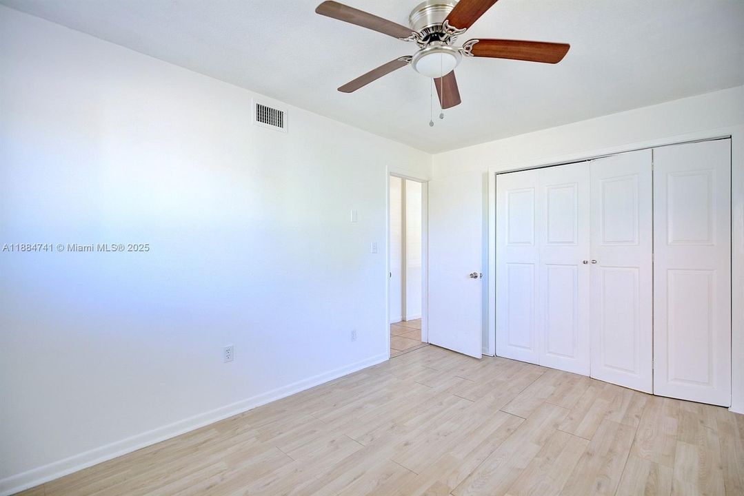 For Sale: $224,900 (3 beds, 2 baths, 1884 Square Feet)