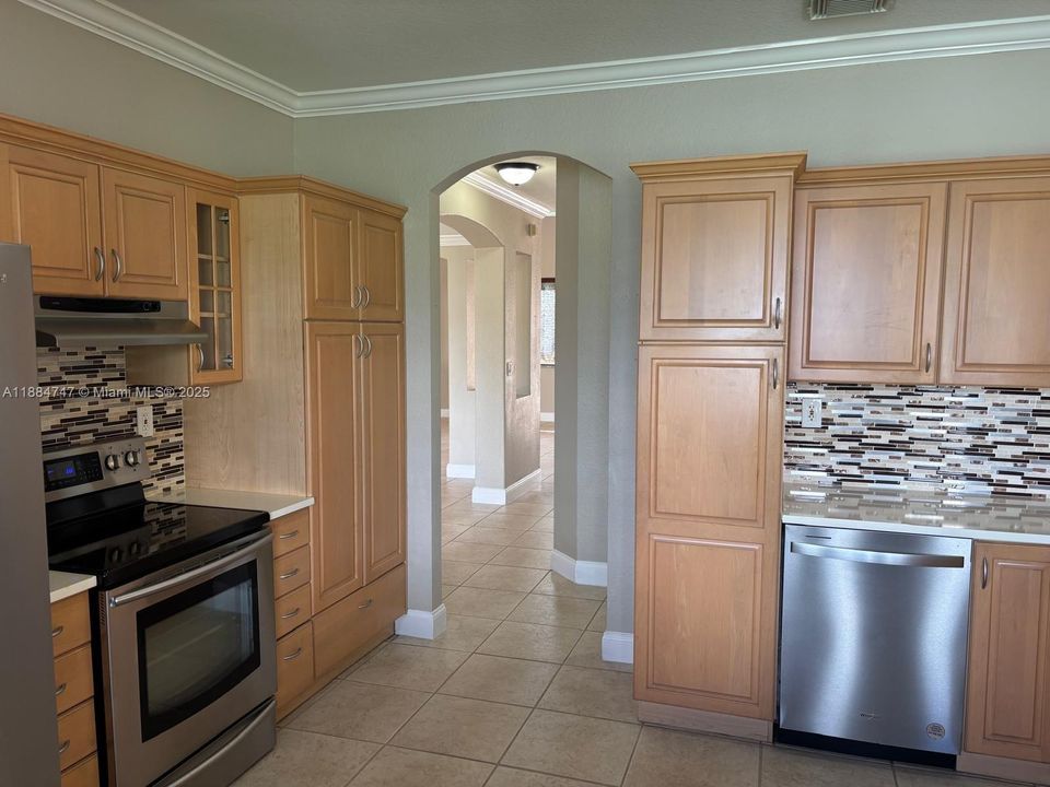 Active With Contract: $849,900 (4 beds, 4 baths, 3017 Square Feet)