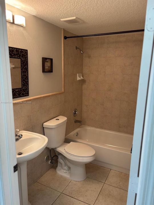 Active With Contract: $849,900 (4 beds, 4 baths, 3017 Square Feet)