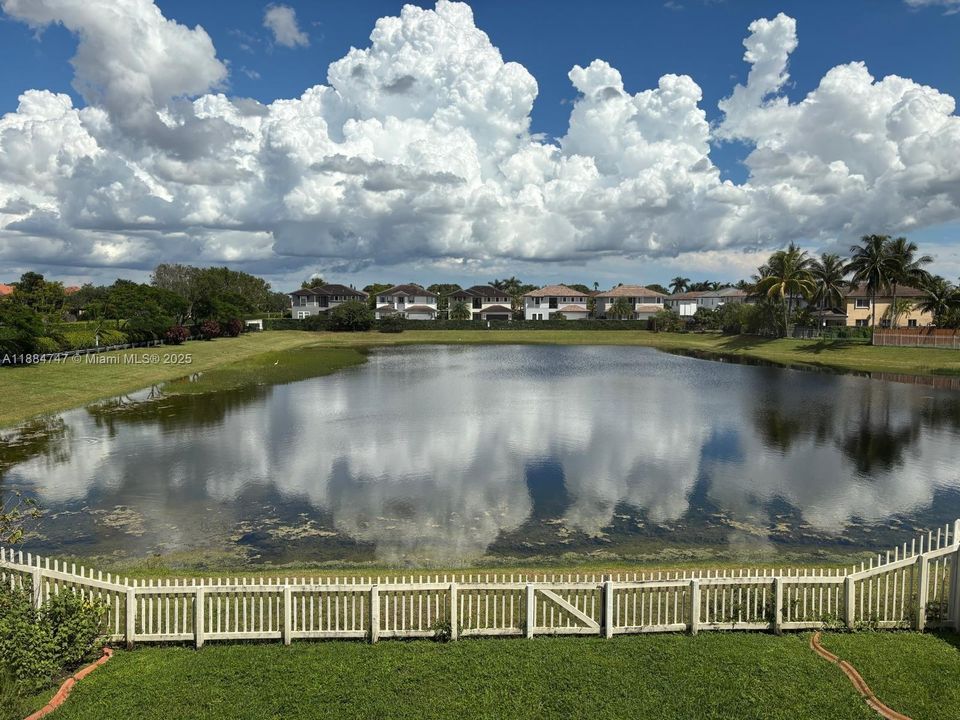 Active With Contract: $849,900 (4 beds, 4 baths, 3017 Square Feet)