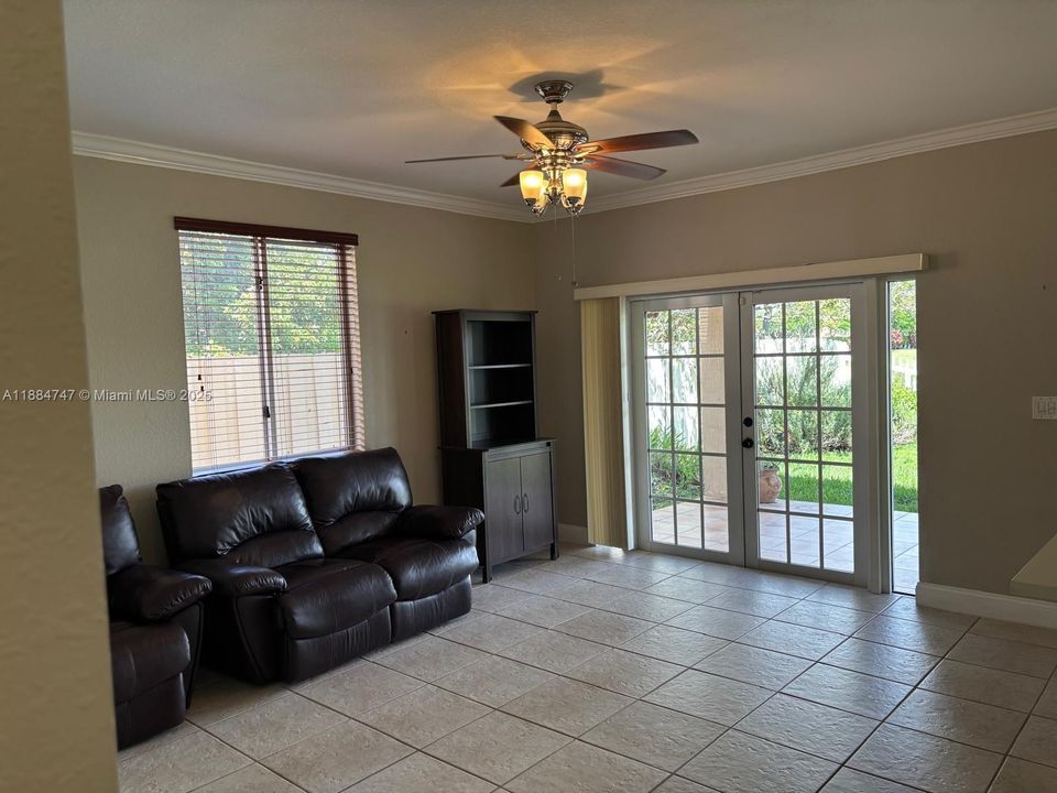 Active With Contract: $849,900 (4 beds, 4 baths, 3017 Square Feet)