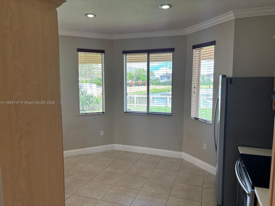 Active With Contract: $849,900 (4 beds, 4 baths, 3017 Square Feet)