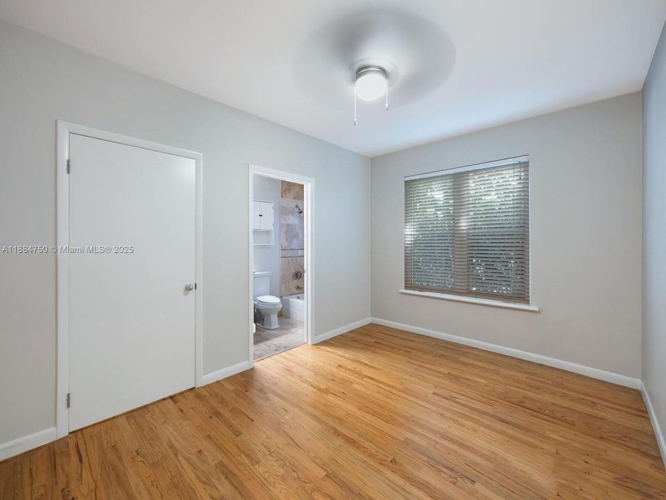 Activo con contrato: $474,900 (2 camas, 2 baños, 950 Pies cuadrados)